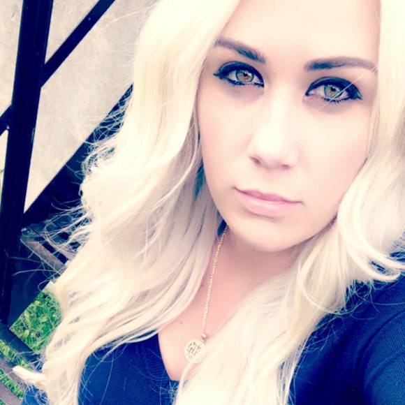 Meet your Posher, Jessica - Picture 1 of 1